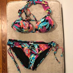 Roxy Swim bikini halter size medium tie-sides bottom